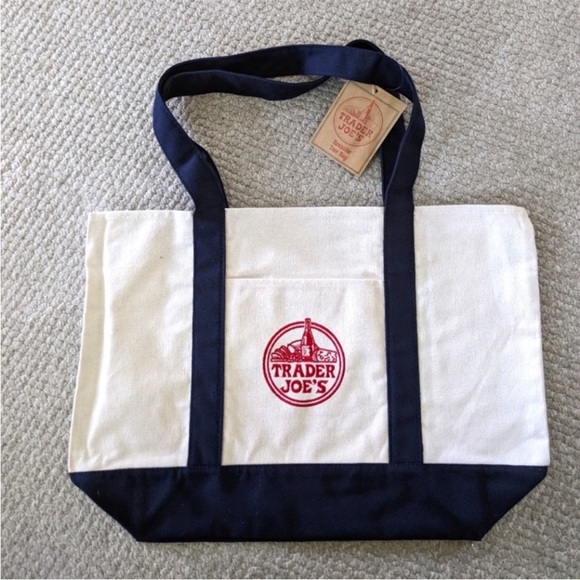 Trader Joes Reusable large tote brand new - Picture 1 of 3
